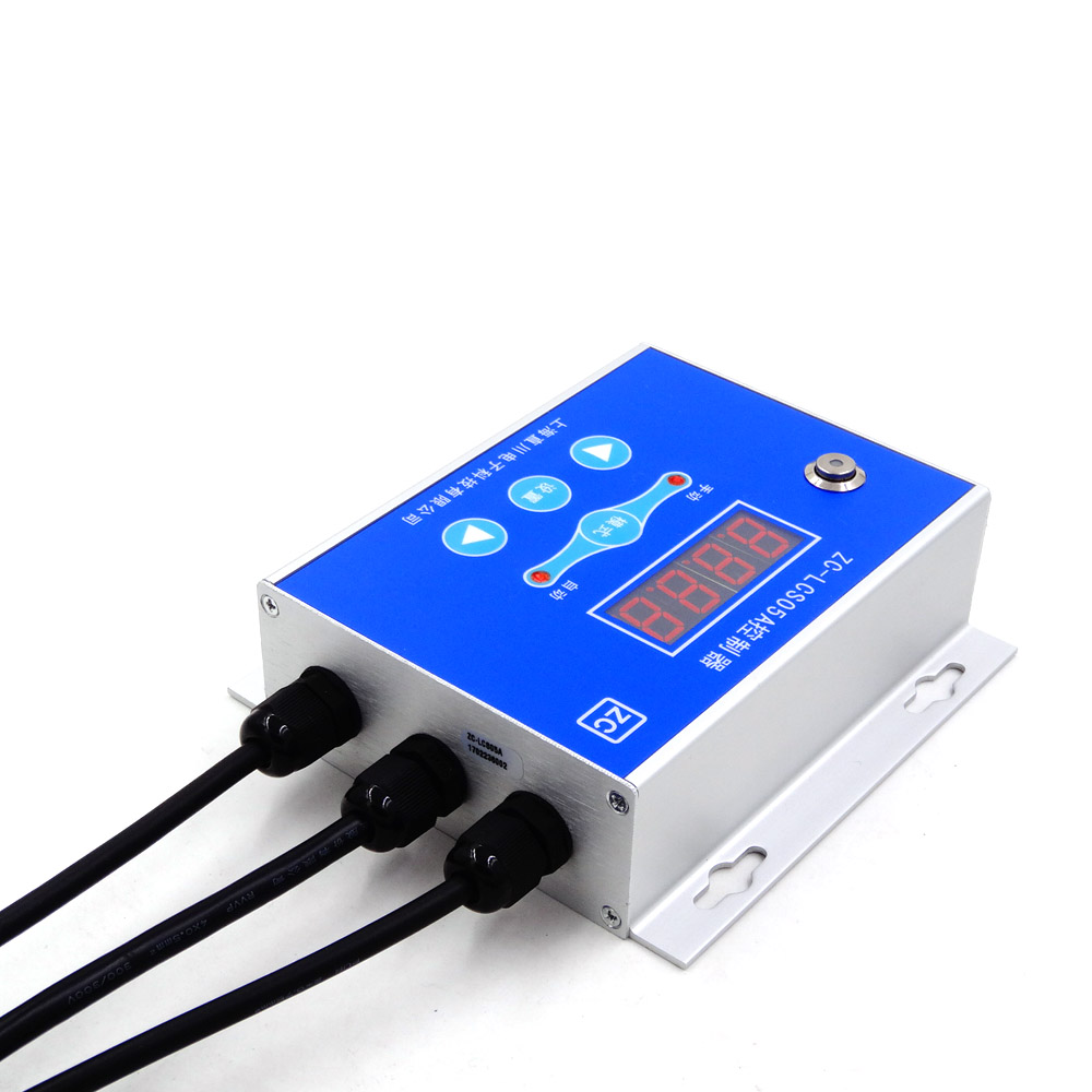 Agricultural machinery hydraulic leveling controller
